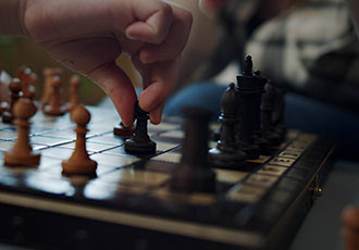 Common Mistakes New Chess Players Make (and How to Avoid Them)
